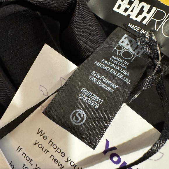 BEACH RIOT | Sydney Solid Belted One-Piece in Black Sz. S - Picture 10 of 12